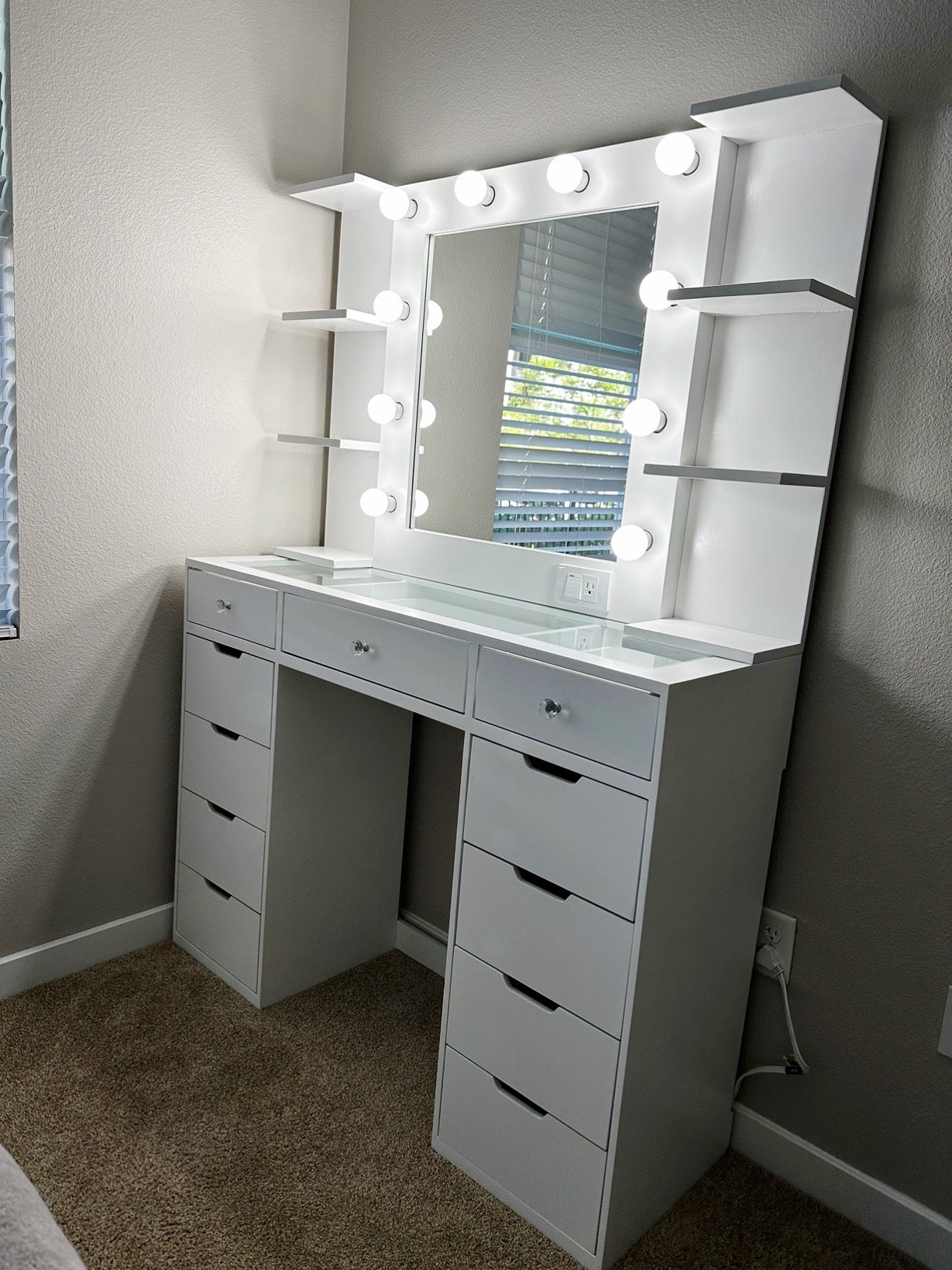 Sapphire Tour Vanity Set