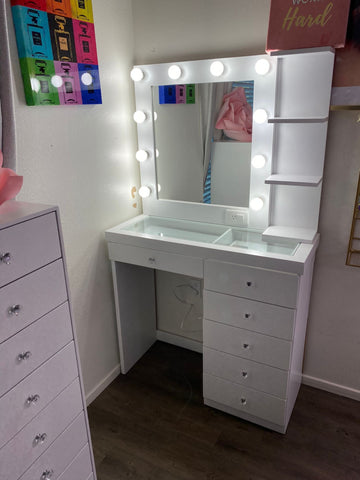 Jade Tour Vanity Set