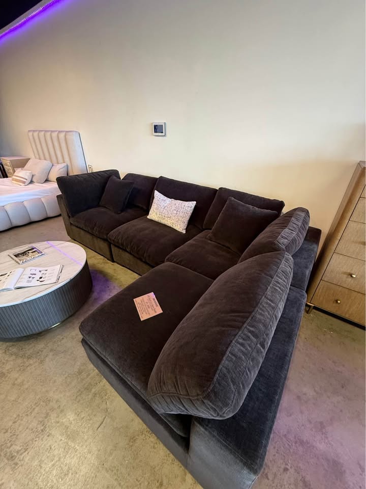 4-Seat Cloud Lux Modular Sofa Sectional Chaise in Performance Chenille