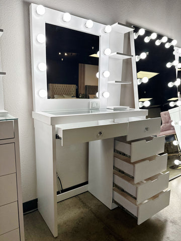 Jade Tour Vanity Set
