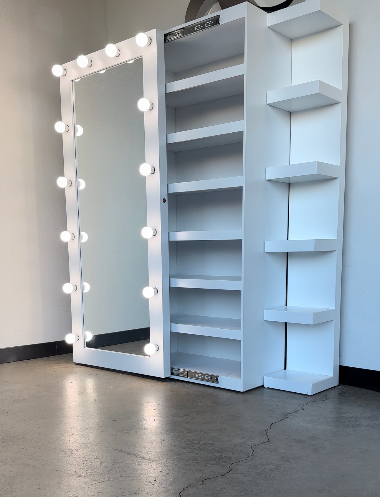 Crystal Multi-Purpose Closet